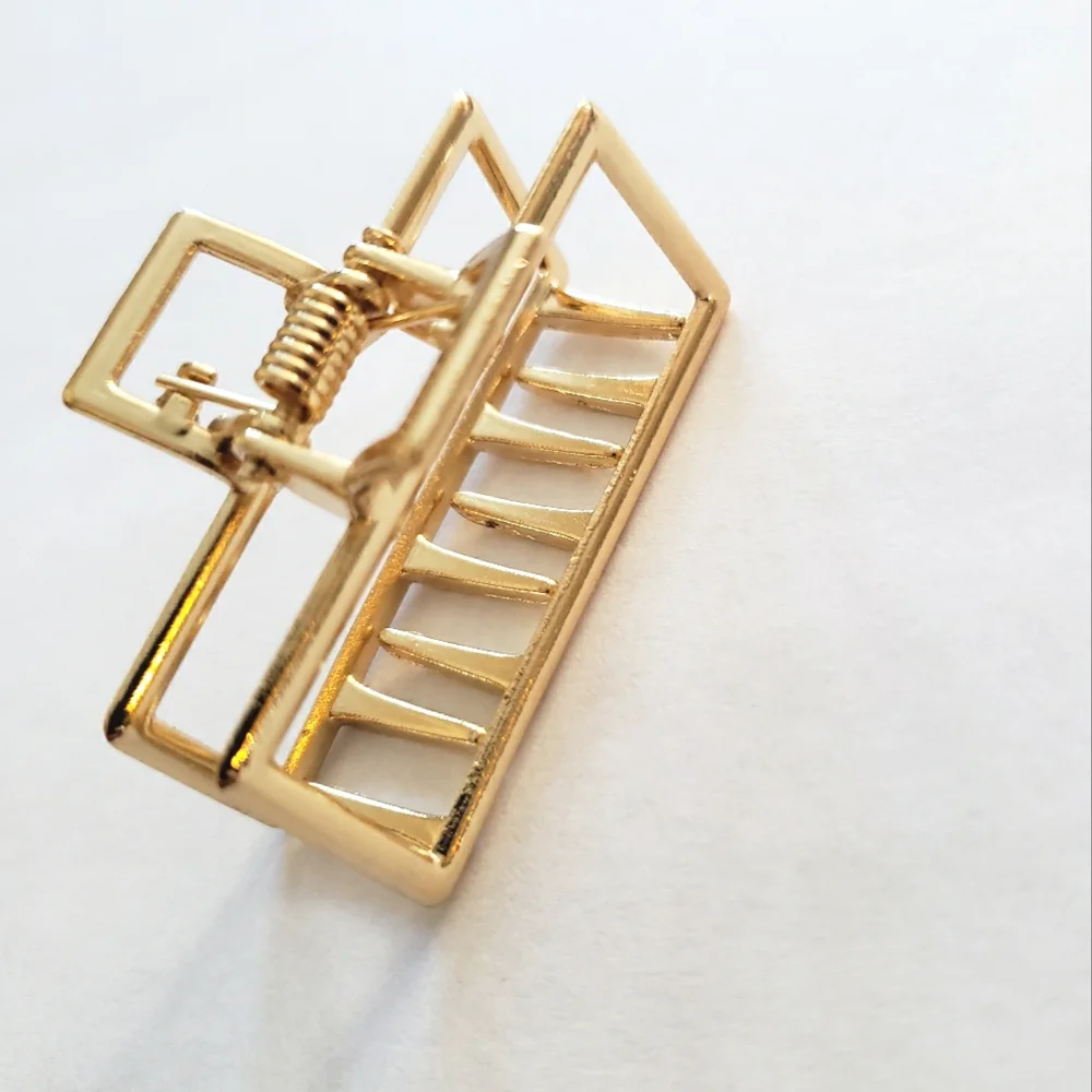 Gold Tone Metal Hair Claw Hair Clip